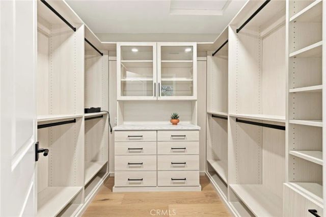 226 Santa Isabel Ave, Costa Mesa, CA 92627