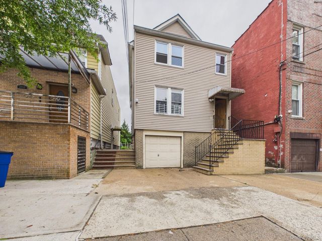 2858 E 197th Street, Bronx, NY 10461