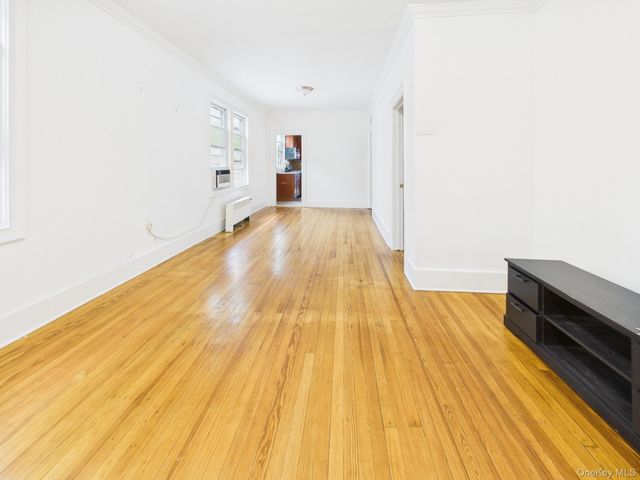 2858 E 197th Street, Bronx, NY 10461