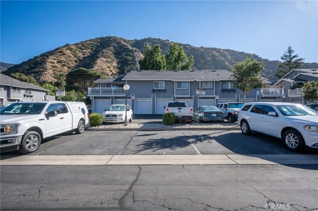 1756 Shady Oaks Ct, Azusa, CA 91702