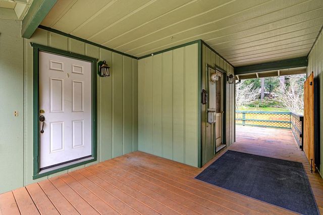 2917 Shadow Ln, Pollock Pines, CA 95726