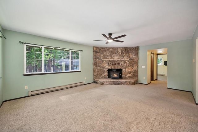 2917 Shadow Ln, Pollock Pines, CA 95726