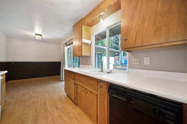 2917 Shadow Ln, Pollock Pines, CA 95726