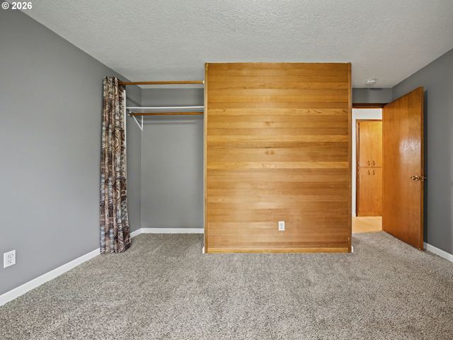 1780 Se 2ND Pl, Gresham, OR 97080