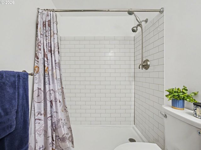 1780 Se 2ND Pl, Gresham, OR 97080