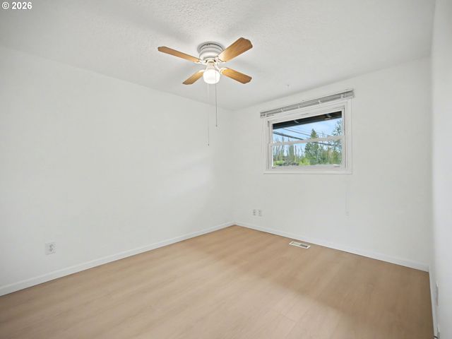 1780 Se 2ND Pl, Gresham, OR 97080