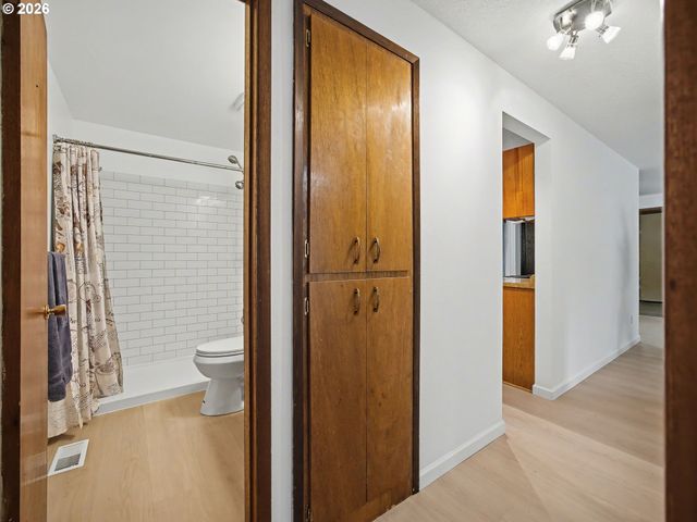 1780 Se 2ND Pl, Gresham, OR 97080