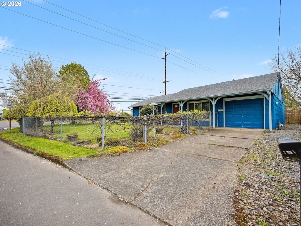 1780 Se 2ND Pl, Gresham, OR 97080