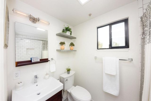 2425 S Norfolk Street 204, San Mateo, CA 94403