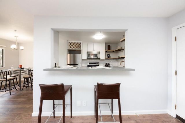 2425 S Norfolk Street 204, San Mateo, CA 94403
