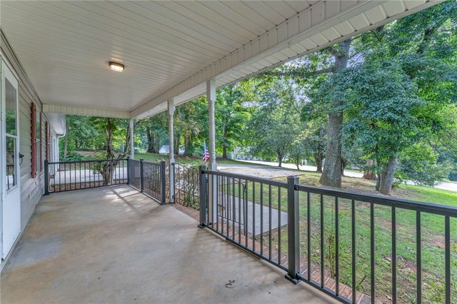 109 Georges Knoll, Easley, SC 29640