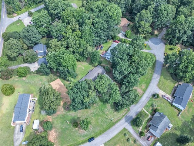109 Georges Knoll, Easley, SC 29640