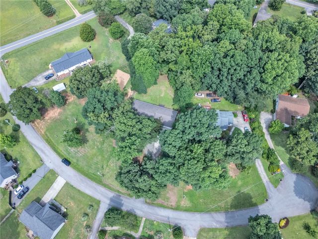 109 Georges Knoll, Easley, SC 29640