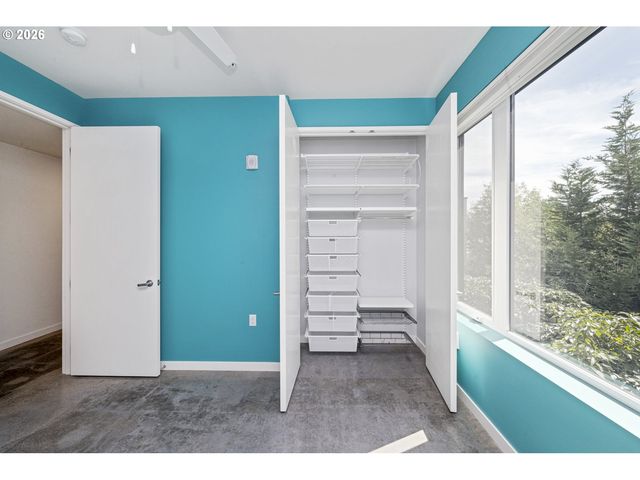 4262 Se Belmont St 201, Portland, OR 97215