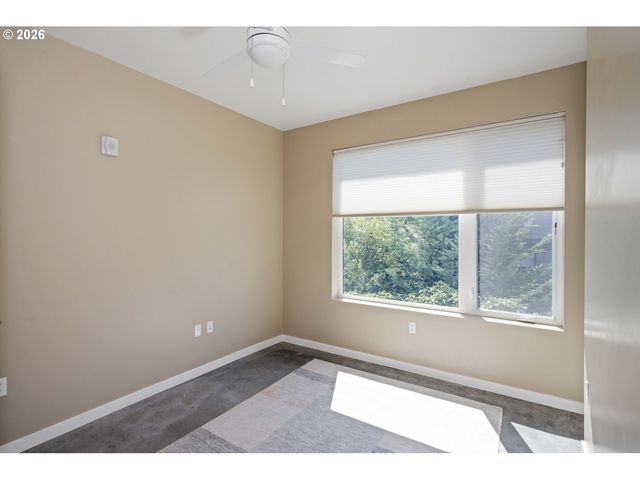 4262 Se Belmont St 201, Portland, OR 97215