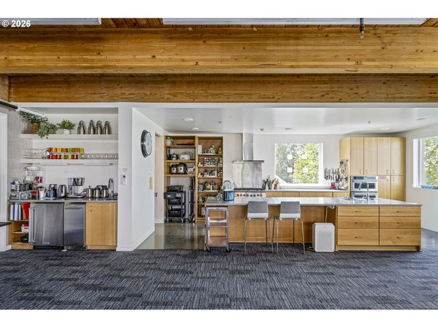 4262 Se Belmont St 201, Portland, OR 97215