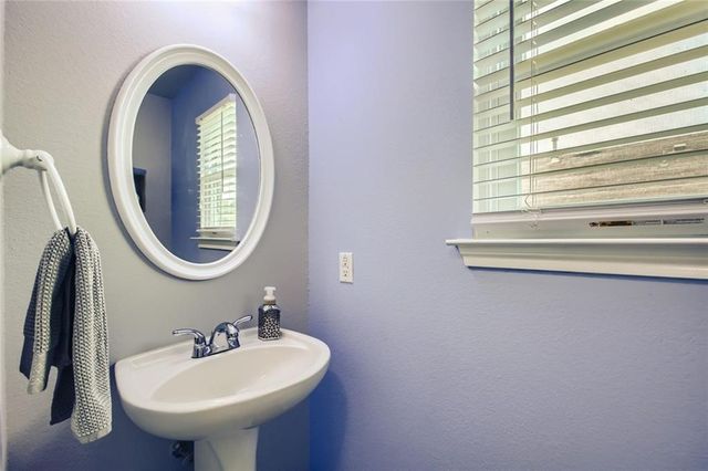 1329 Amberwood LOOP, Kyle, TX 78640