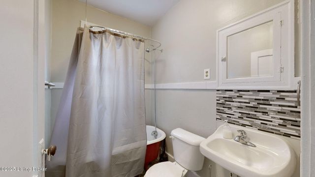 1034 Dixon Ave, Louisville, KY 40217