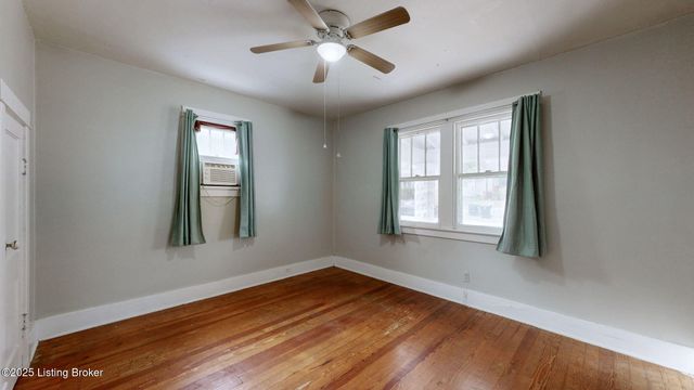 1034 Dixon Ave, Louisville, KY 40217