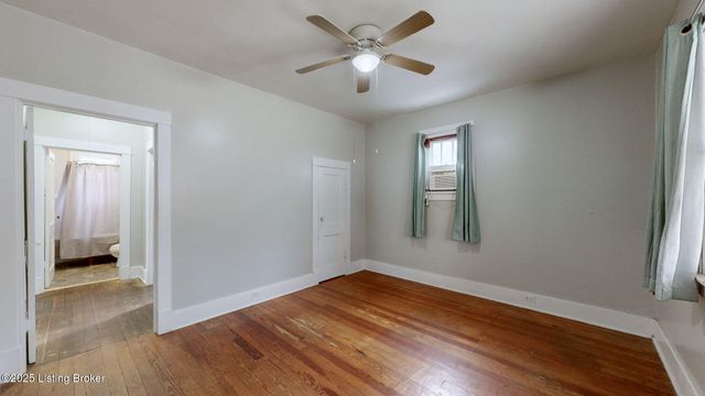 1034 Dixon Ave, Louisville, KY 40217