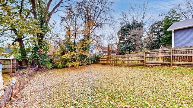 1034 Dixon Ave, Louisville, KY 40217