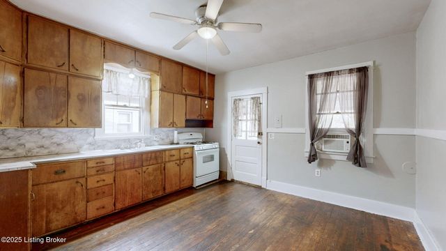 1034 Dixon Ave, Louisville, KY 40217