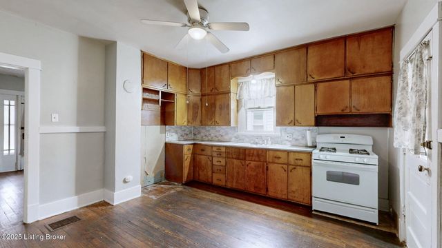 1034 Dixon Ave, Louisville, KY 40217