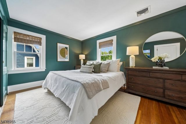 20 Euclid Pl, Montclair Twp., NJ 07042