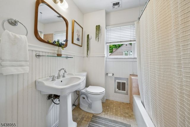 20 Euclid Pl, Montclair Twp., NJ 07042