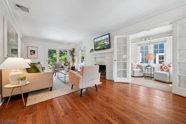 20 Euclid Pl, Montclair Twp., NJ 07042