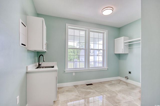 125 Oak Bay Dr., Georgetown, SC 29440