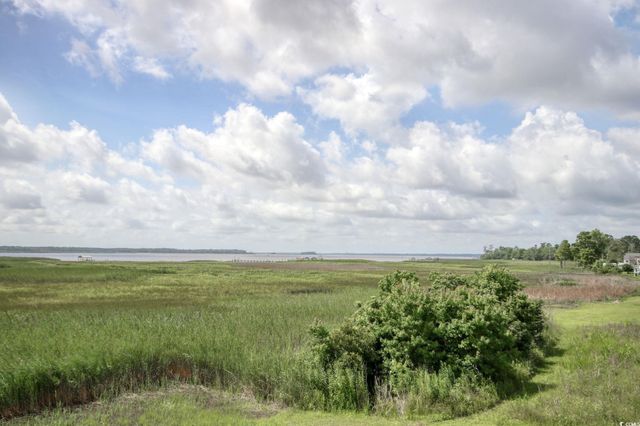 125 Oak Bay Dr., Georgetown, SC 29440