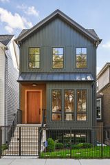 2205 W Huron Street, Chicago, IL 60612