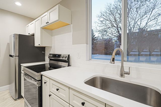 381 Adams St 1, Boston, MA 02122