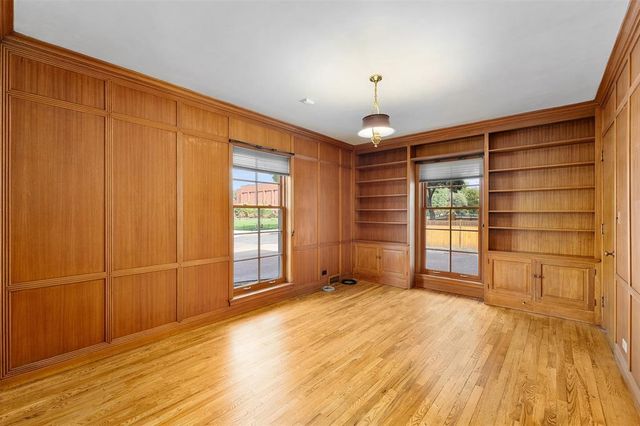 1615 Park Avenue, Eau Claire, WI 54701