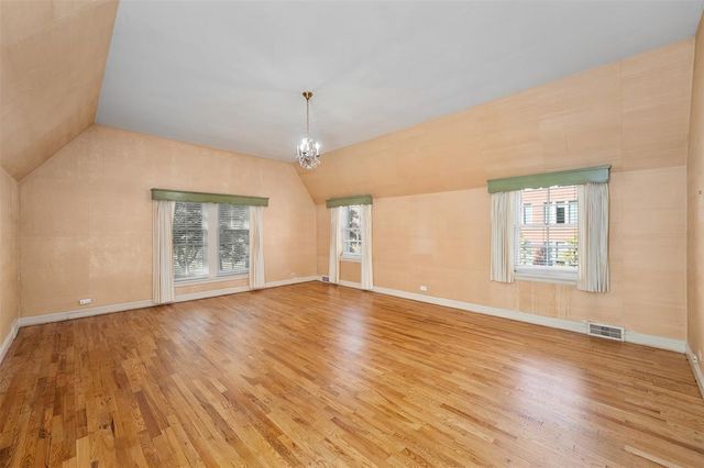 1615 Park Avenue, Eau Claire, WI 54701
