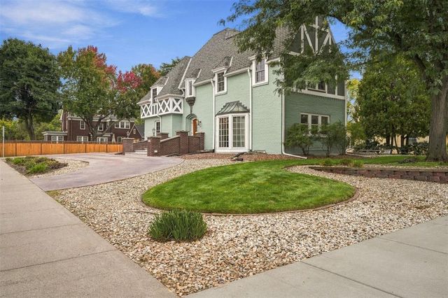 1615 Park Avenue, Eau Claire, WI 54701