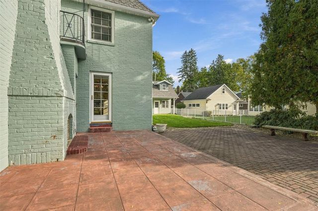 1615 Park Avenue, Eau Claire, WI 54701