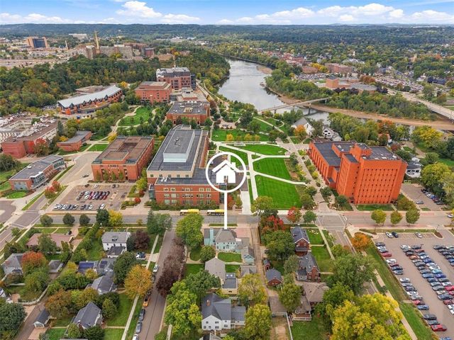 1615 Park Avenue, Eau Claire, WI 54701