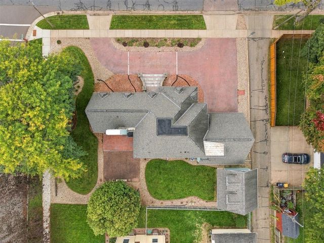 1615 Park Avenue, Eau Claire, WI 54701