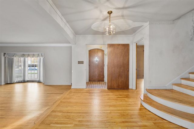 1615 Park Avenue, Eau Claire, WI 54701