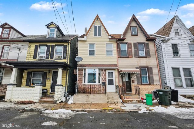 321 E WEIDMAN ST, Lebanon, PA 17046