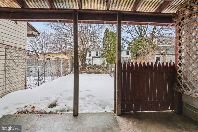 321 E WEIDMAN ST, Lebanon, PA 17046