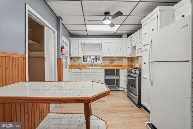 321 E WEIDMAN ST, Lebanon, PA 17046