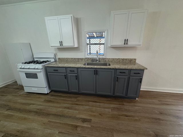 1409 Flanders, San Antonio, TX 78211