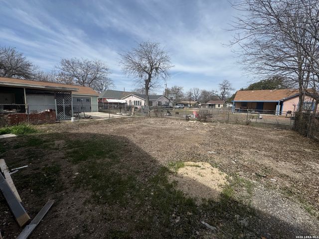1409 Flanders, San Antonio, TX 78211