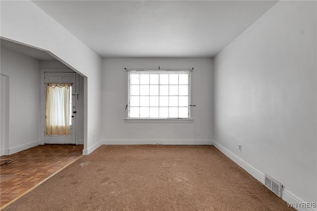 62 Pine Ridge Road, Cheektowaga, NY 14211