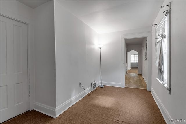 62 Pine Ridge Road, Cheektowaga, NY 14211