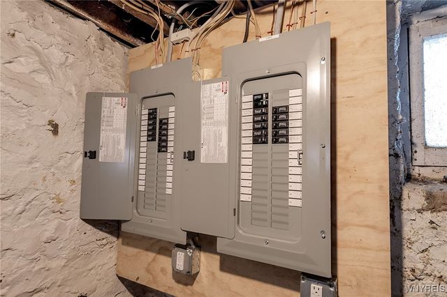 62 Pine Ridge Road, Cheektowaga, NY 14211