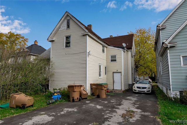 62 Pine Ridge Road, Cheektowaga, NY 14211